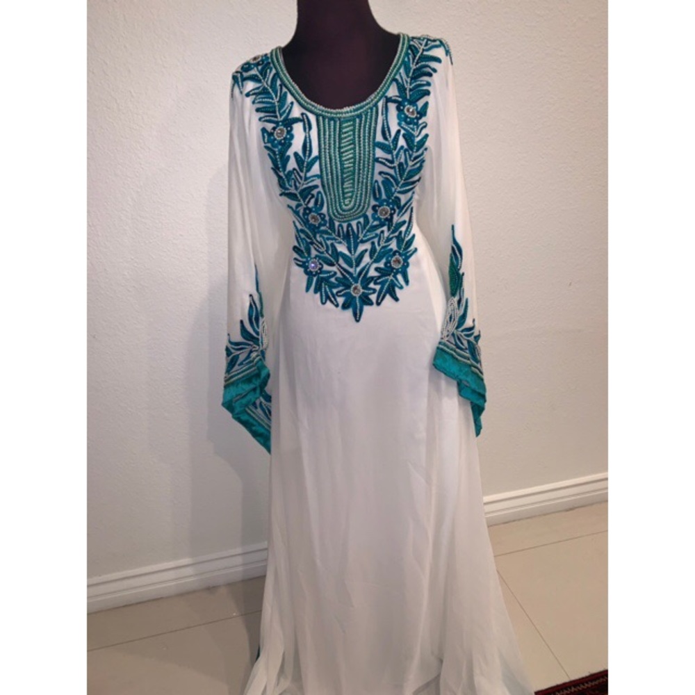 Arab Style Flowy Dress